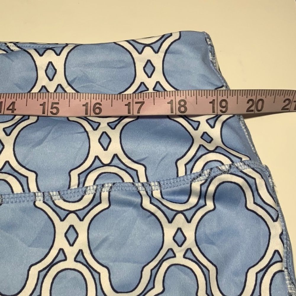 Crown and ivy Elegant Light Blue Patterned athletic leggins - Picture 5 of 8